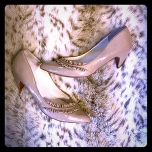 Steve Madden Vintage Style Ruffle Dress shoe